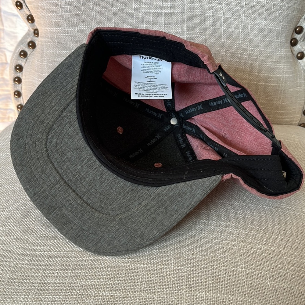 Hurley SnapBack - Picture 3 of 6